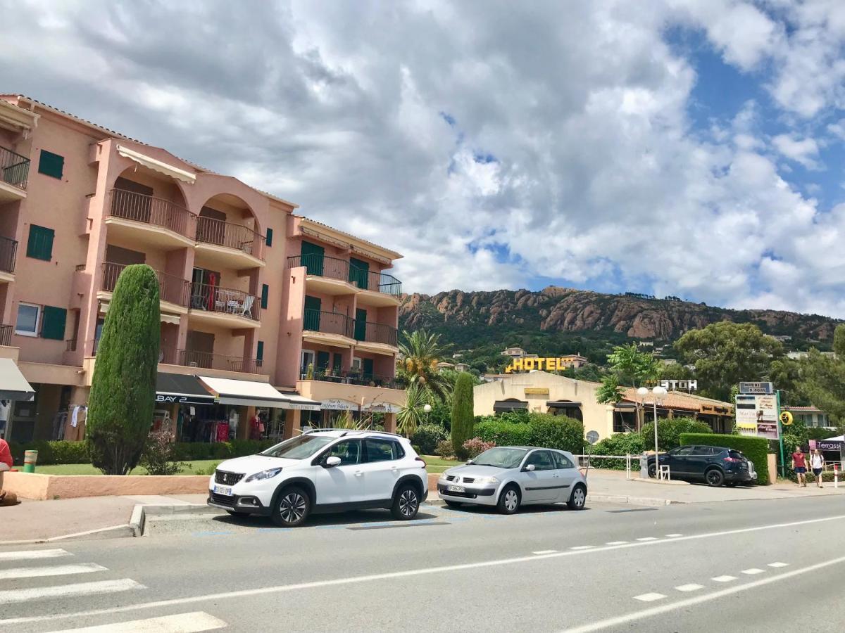 Les Marines D'Agay Studio Climatise Saint-Raphaël Εξωτερικό φωτογραφία
